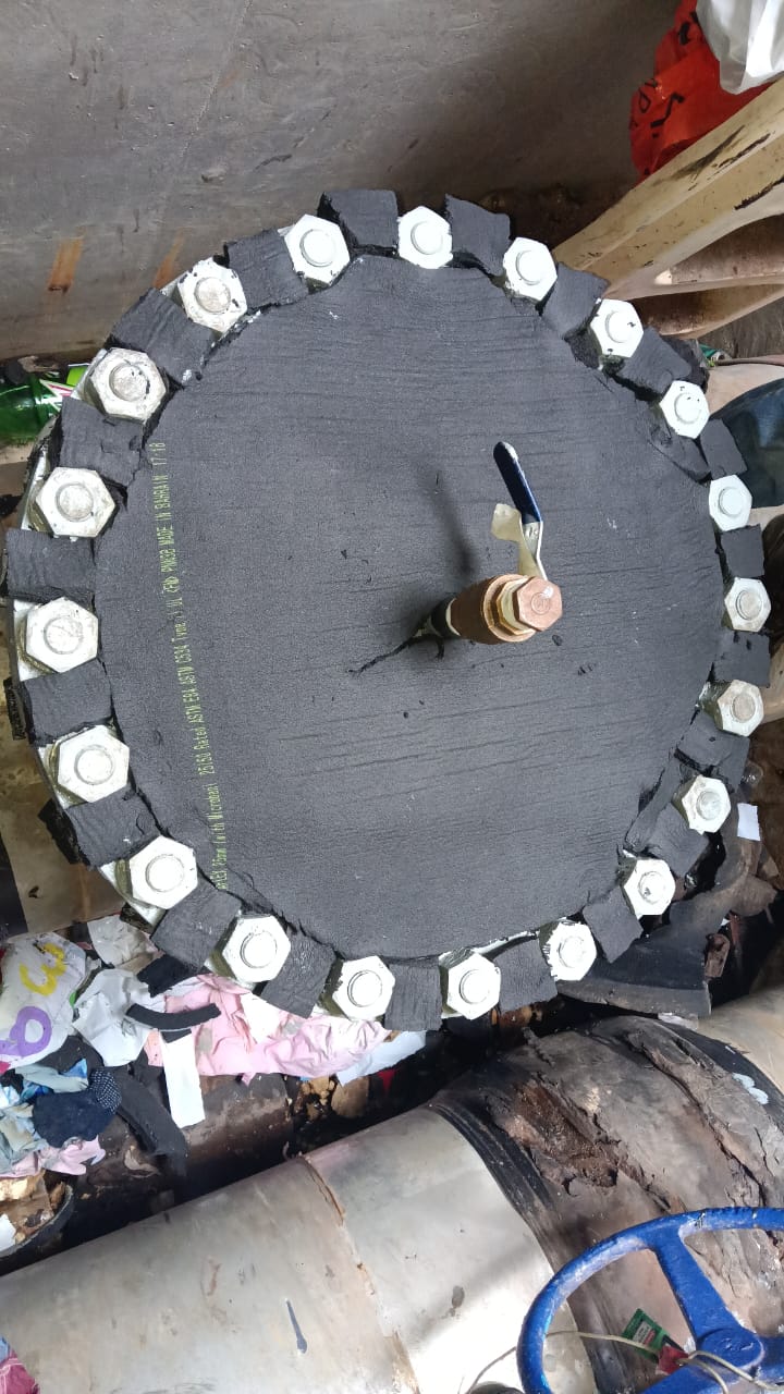 DN500 pipe freezing jacket preparation for chilled water valve replacement