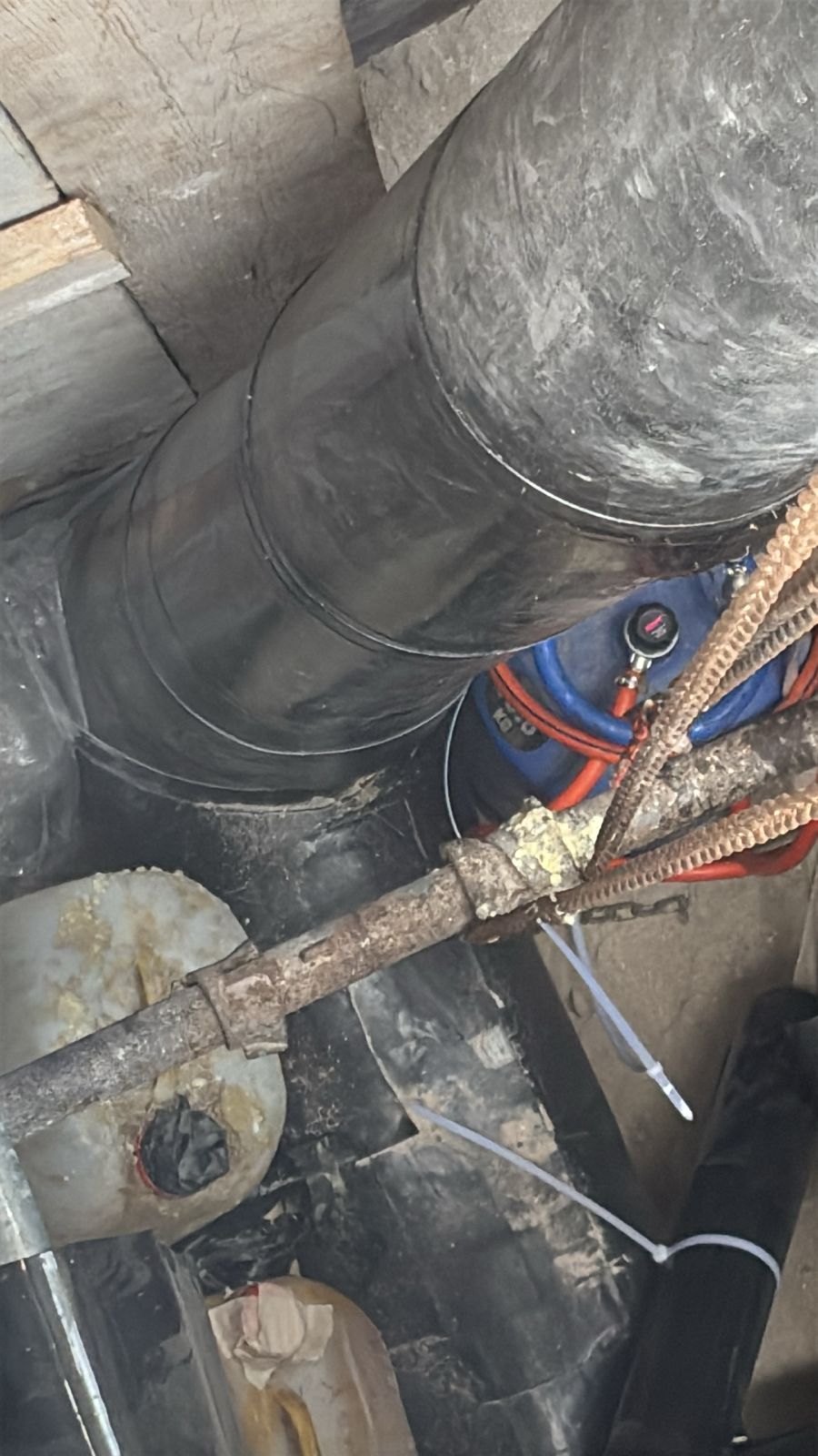 Completed field joint insulation on underground chilled water pipeline in Abu Dhabi
